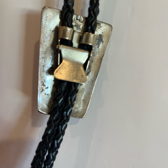 Vintage Lloyd Oliver Sterling Silver and Turquoise Bolo Tie - Picture 3 of 5